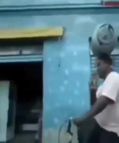 Despertador do diabo(Áudio estourado no início)