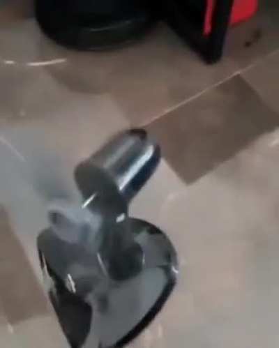 imagina esse ventilador no Carnaval kkk