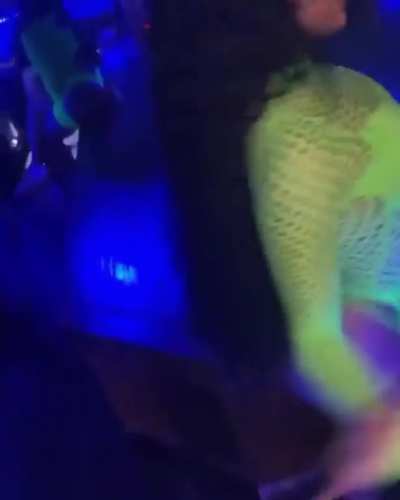 💦