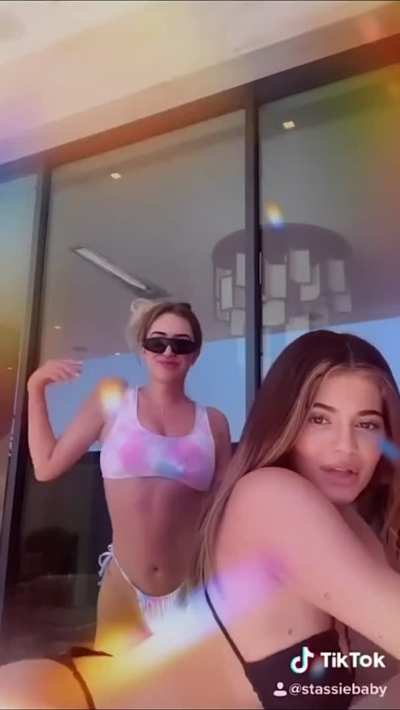 we were all too busy looking at Kylie&rsquo;s ass to realize how jiggly her tits are in this clip