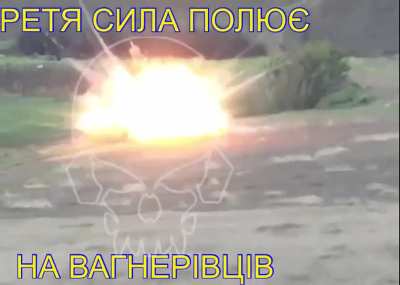 video from the Ukrainian Third Force eliminated a group of wagner mercenaries in the Bakhmut district. [music from source]