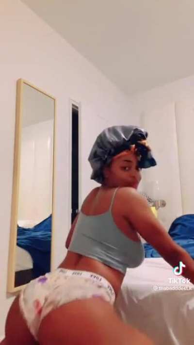 😩