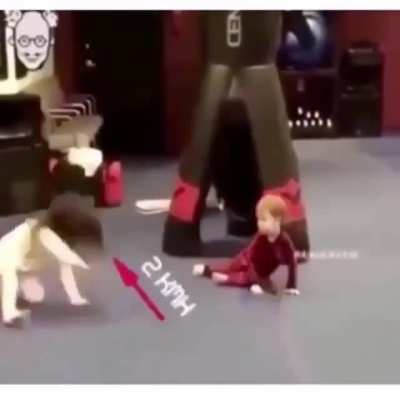 Eu durante a aula de matem&aacute;tica// Eu na prova.
