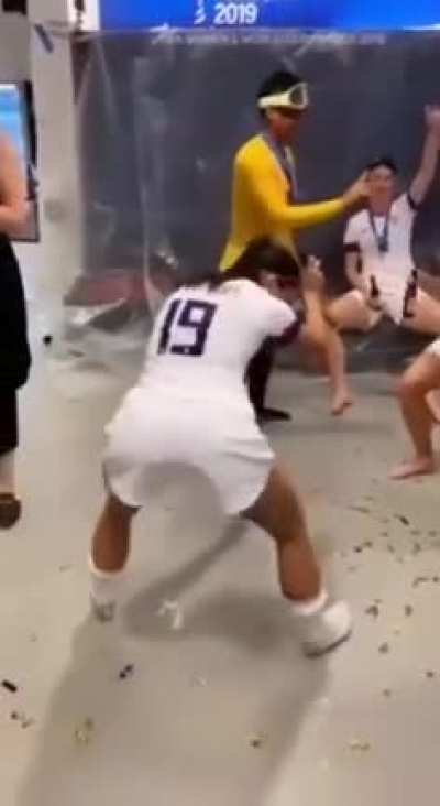 Victory Twerk