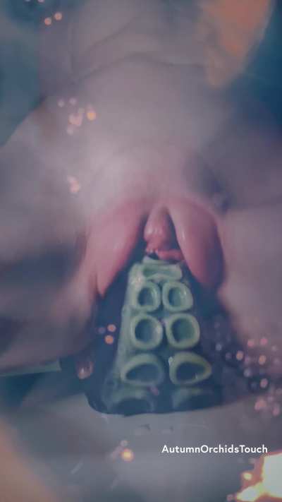 Inviting you into my magical world where two monstrous alien creatures are slorpy fucking before your very eyes&hellip;