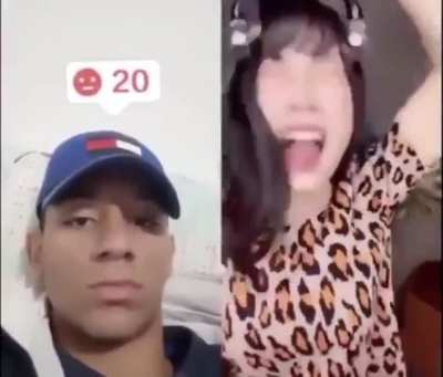 Essa asi&aacute;tica me faz lembrar de um hentai