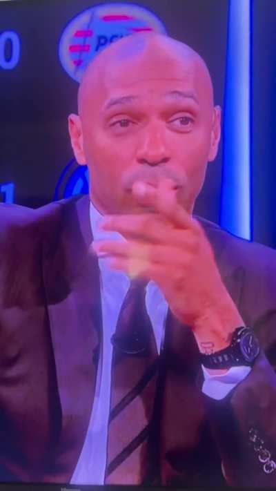 Thierry Henry to Kane &ldquo;You look gooood in red &amp; white&rdquo;