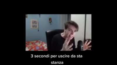 Non so perch&egrave; ma al contrario sembra un rito satanico (P.S. lo vedrei bene come alert, fatelo arrivare a Gianmo pls)