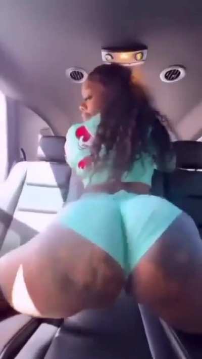 that ass 😮&zwj;💨