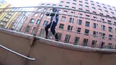 Pov: Le manchaste la camisa a Bauti