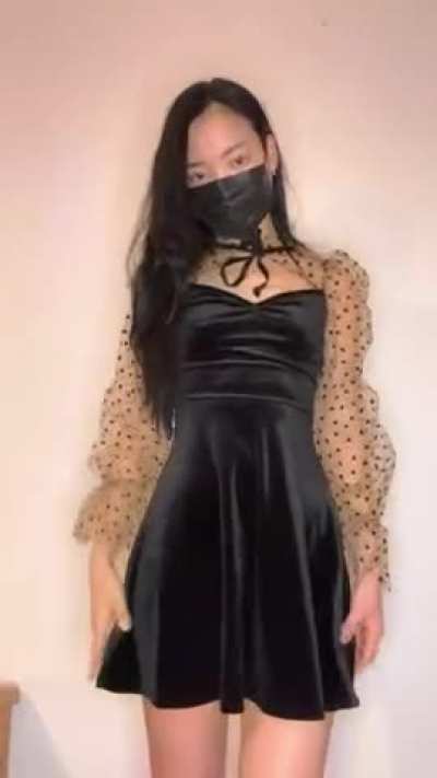 Which dress should I wear on our first date?