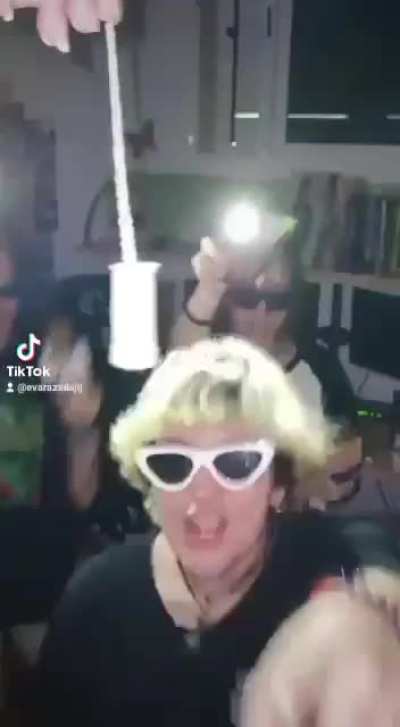 LA INDUSTRIA DE LA M&Uacute;SICA TEMBL&Oacute; CUANDO SON&Oacute;: