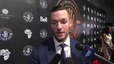 Hockey player is at a Nelson Mandela charity event, doesn&rsquo;t know who Mandela is but tries to play it off like he does when asked