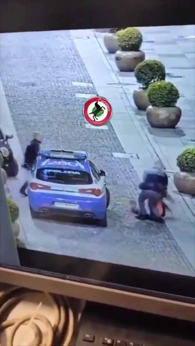[Italy] Guy tries to block the road