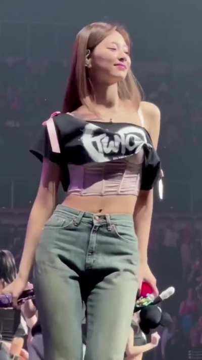 CHOU TZUYU