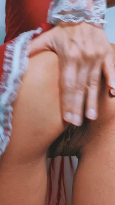What kind of butt plug would you like to push inside of me ?
