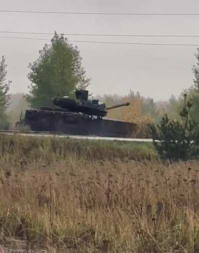 The newest Russian main battle tank T-14 "Armata" at the training ground of the Kazan Higher Tank Command School (KVTKU). It is curious that next to the cadets-tankers, mobilized reservists are also being trained, who filmed this video.