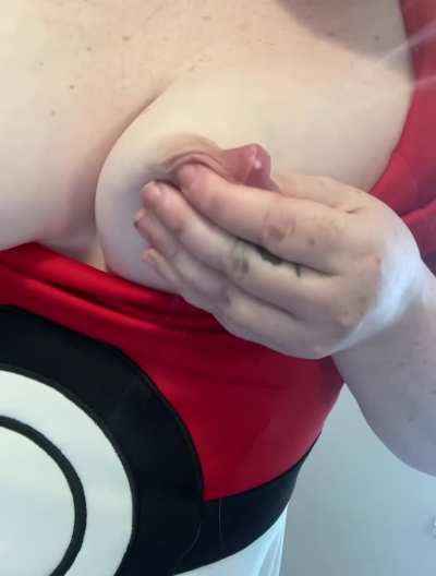 Do we like milky nerdy girls
