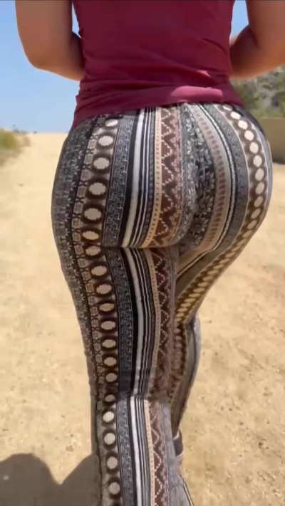 Thick Latina booty