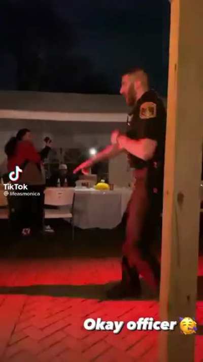 Cuando te llamen para detener la fiesta