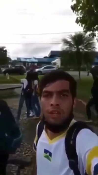 F&atilde; mais fraco do carlinhos