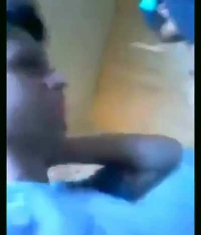 Titulo ta dormindo