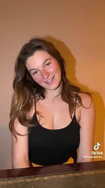 Itscarlyjanee_