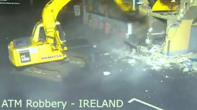 This might be the smoothest ATM robbery I&rsquo;ve ever seen!