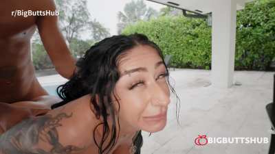 Luna Baby &ndash; Tatted Babe Demands A Dick In Her Tight &amp;amp; Round Butt