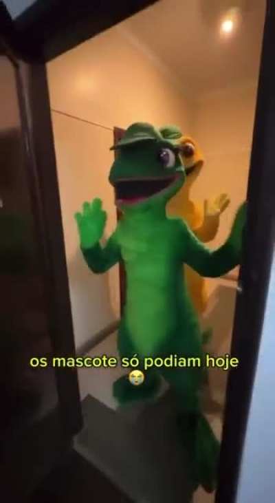 E o meu amigo que me mandou esse v&iacute;deo da Petrobr&aacute;s kkkkk 
