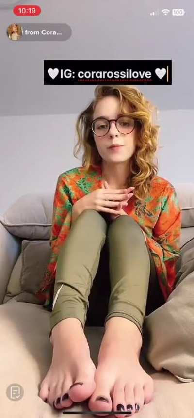 She&rsquo;s beautiful and have nice toes