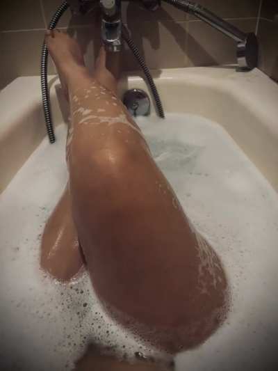 🛁🖤