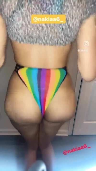Nakia (@nakiaa6_)