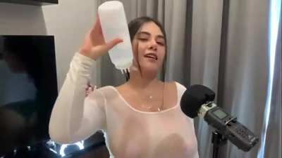 😍