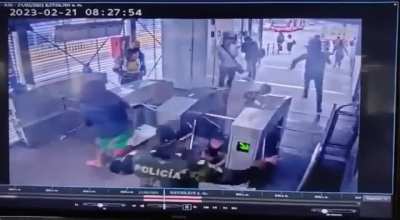 Police officer thought he was on a movie (kid hurt)