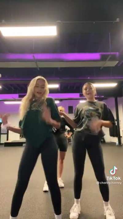 Shaking that tight ass