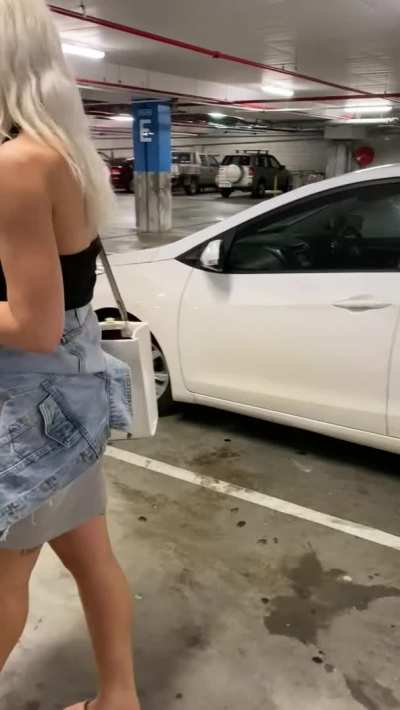 [oc] Everyone loves a public drop 😉