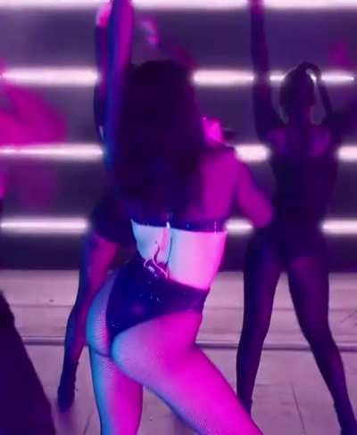 Dua Lipa 🥵