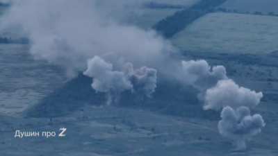 Ru pov: Russian Artillery Brigade of the OBTF "Kaskad" strikes at Ukrainian positions in the forest in the Ugledar direction.