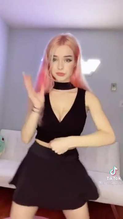 Love those hand moves