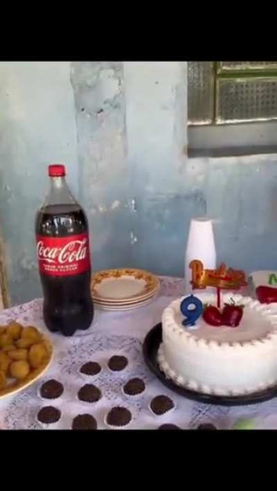 Tudo o que ele queria para seu anivers&aacute;rio era amor, e ele conseguiu