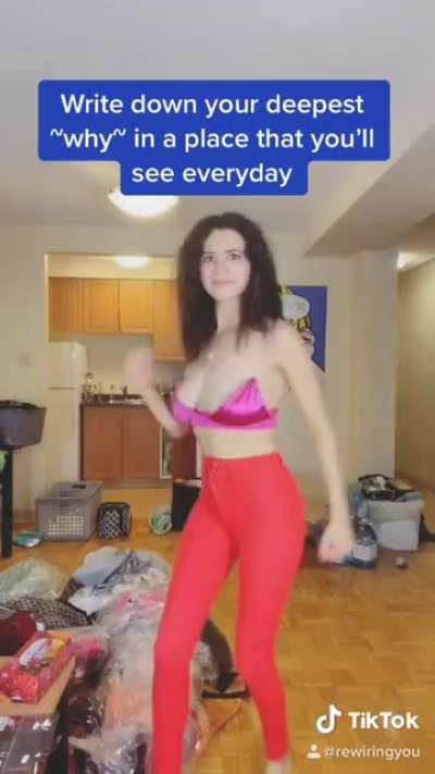 Life Advice From a Girl Whose Boobs Are Falling Out 😳