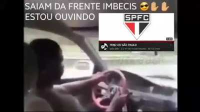 Saiam da frente