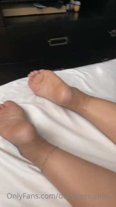 “😴”