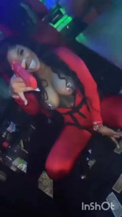 titties out