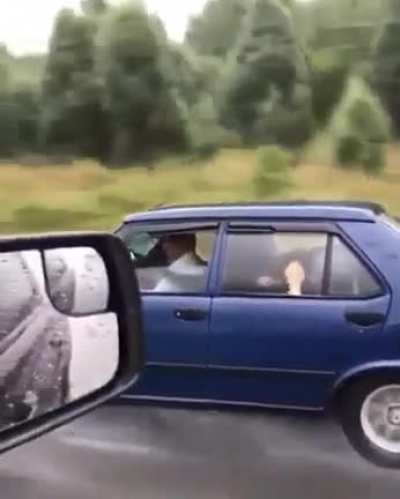 Yine &uuml;lkemizden nadide bir eser d&uuml;şm&uuml;ş aq
