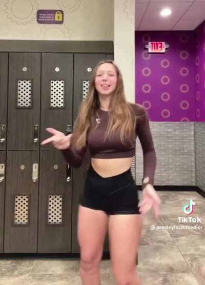 @presleylochmueller