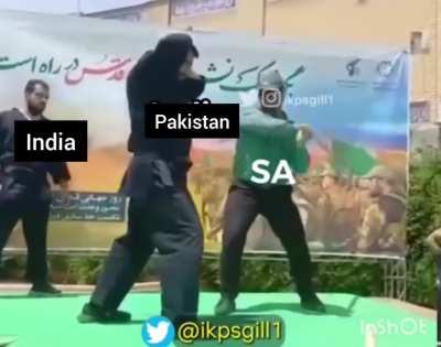 Role reversed 