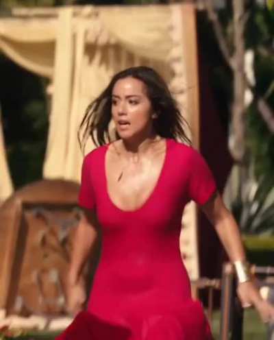 Chloe Bennet