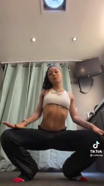 😋